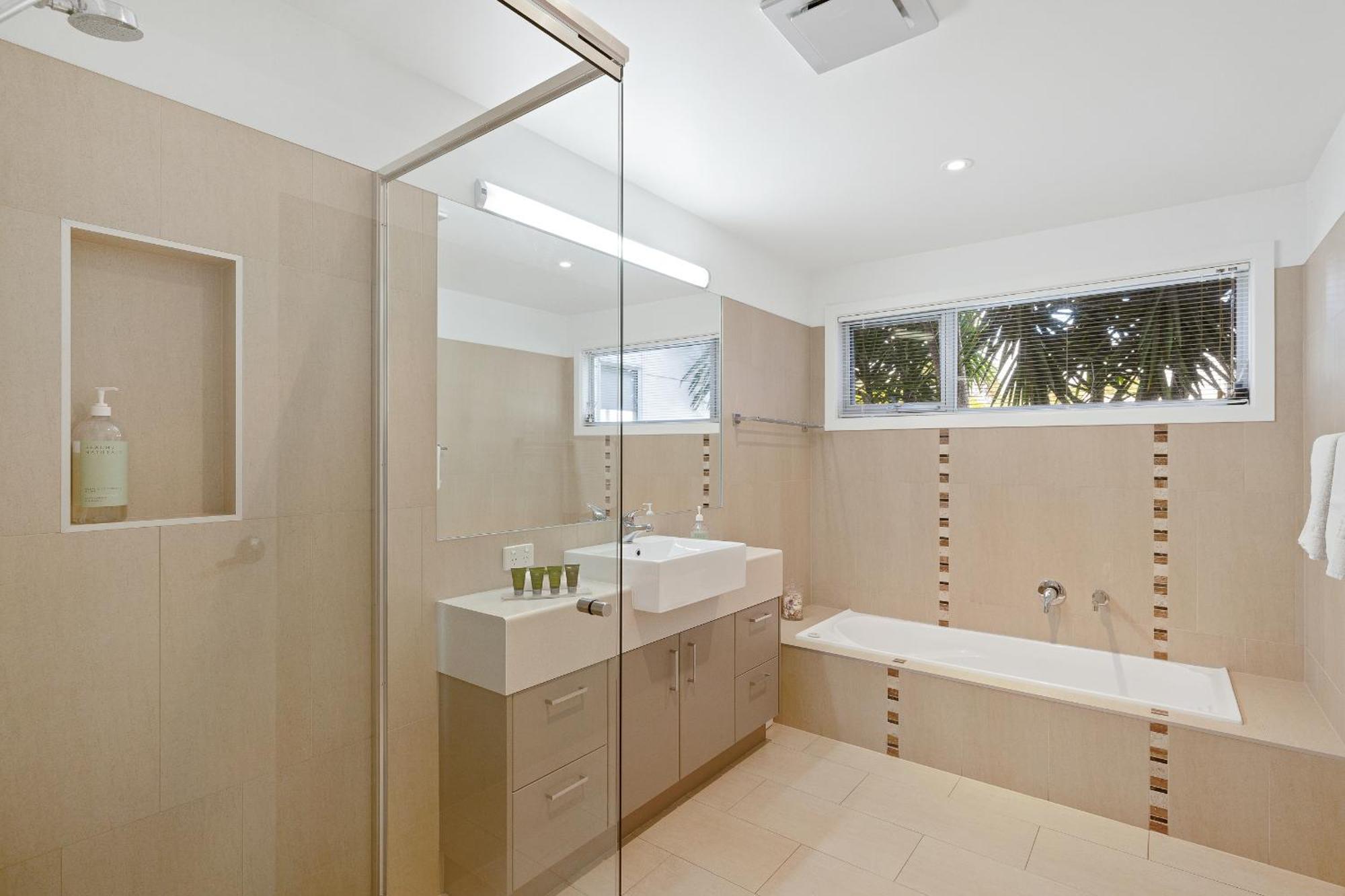 Saltwater Breeze Retreat Villa Cowes Bagian luar foto